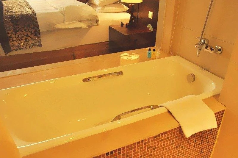 Xinbai Grand Hotel
