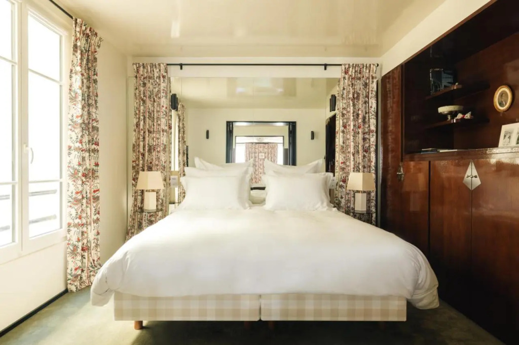 Les Suites Cinabre