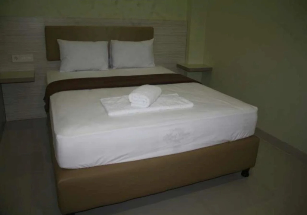 Pare Beach Hotel