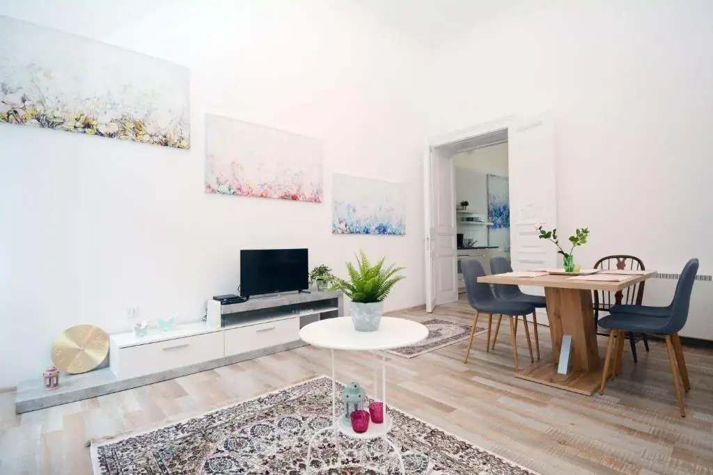 Lillybeth City Center Apartments