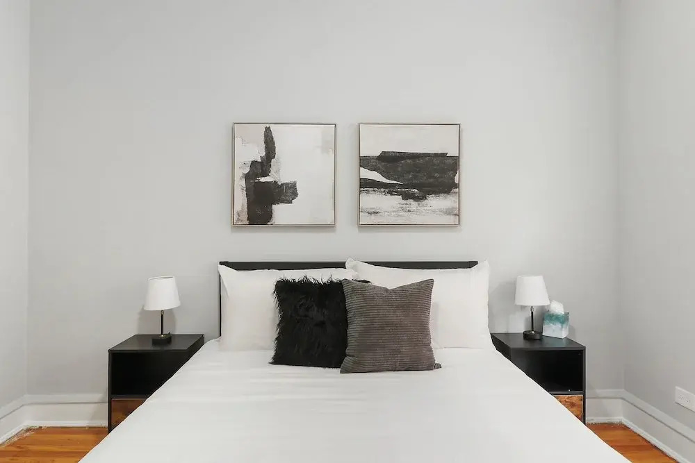 1BR Portage Park Apt in Montrose