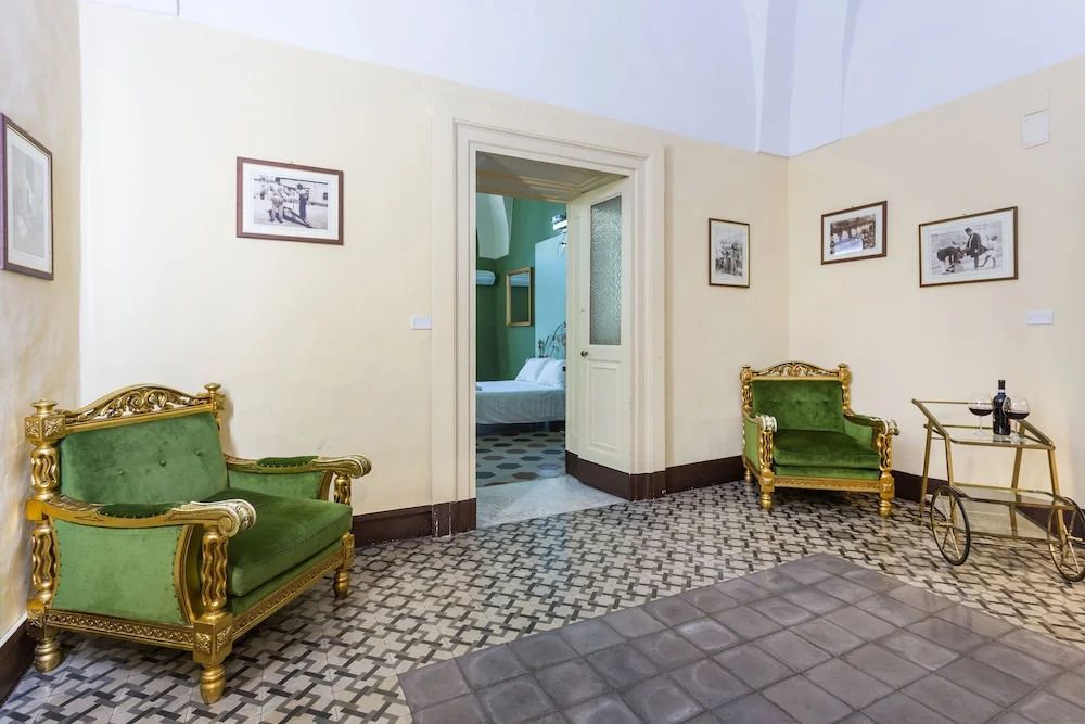 Lets B&B