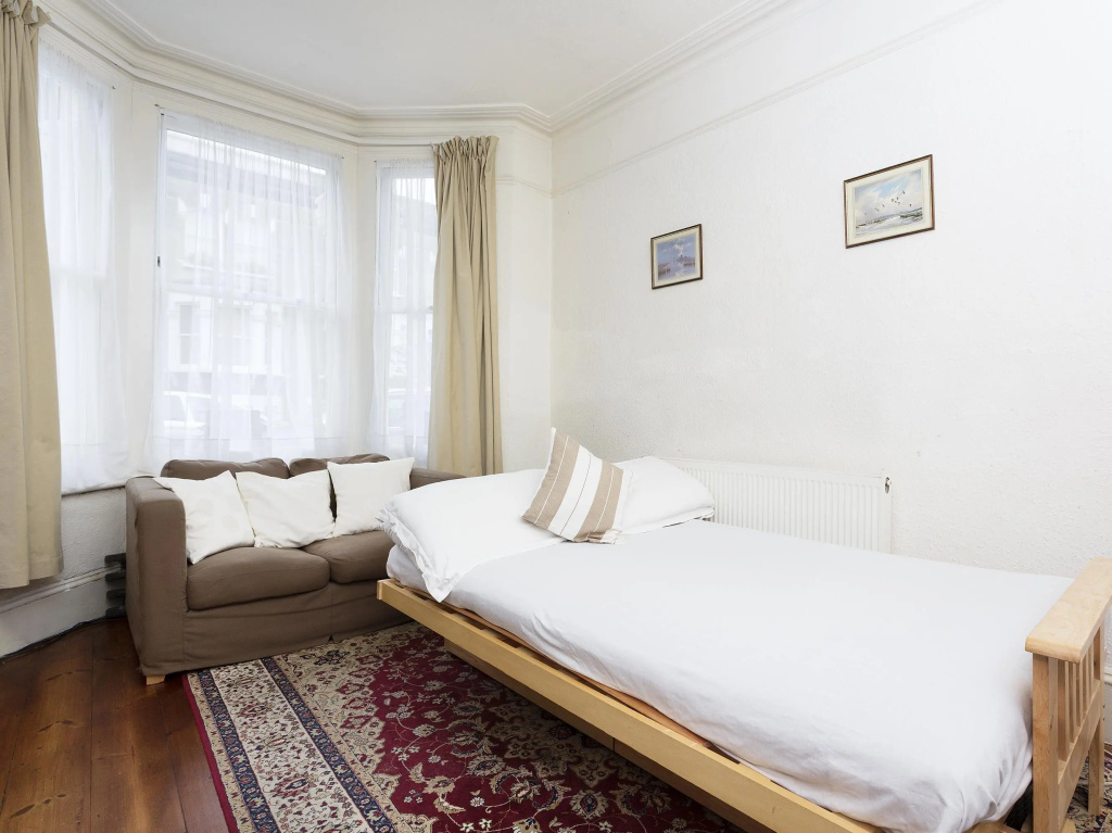 Veeve  1 Bed Garden Flat Bloom Park Road Fulham