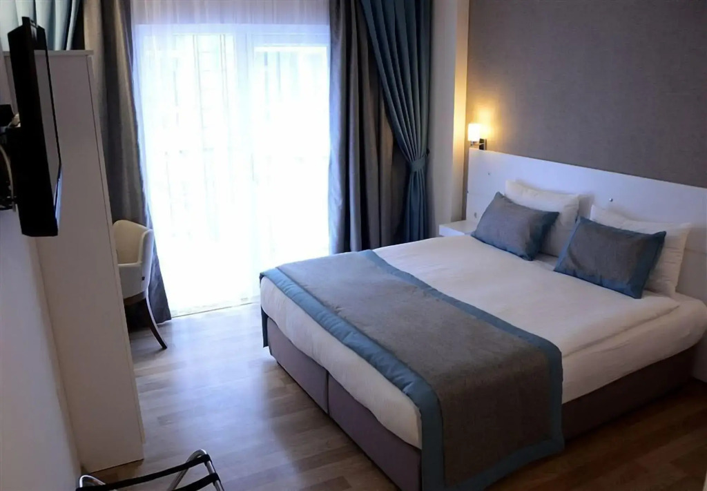 ParionHouse Hotel