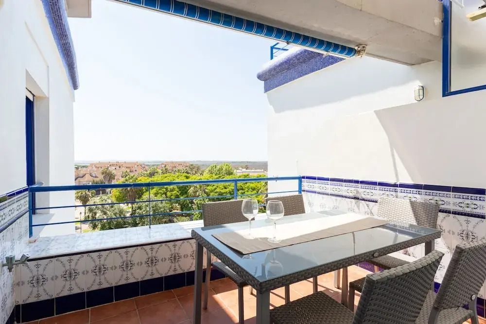 Holi-Rent Las Olas