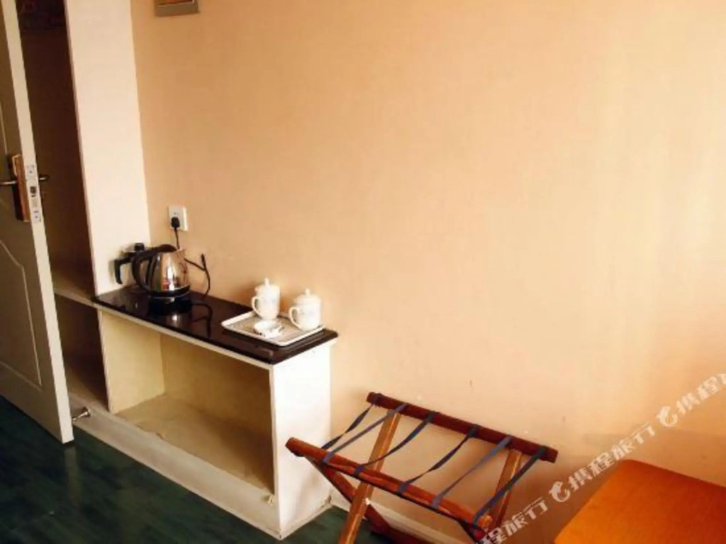 Homeinn Ease Hotel (Weihai Stadium Harbin Institute of Technology)