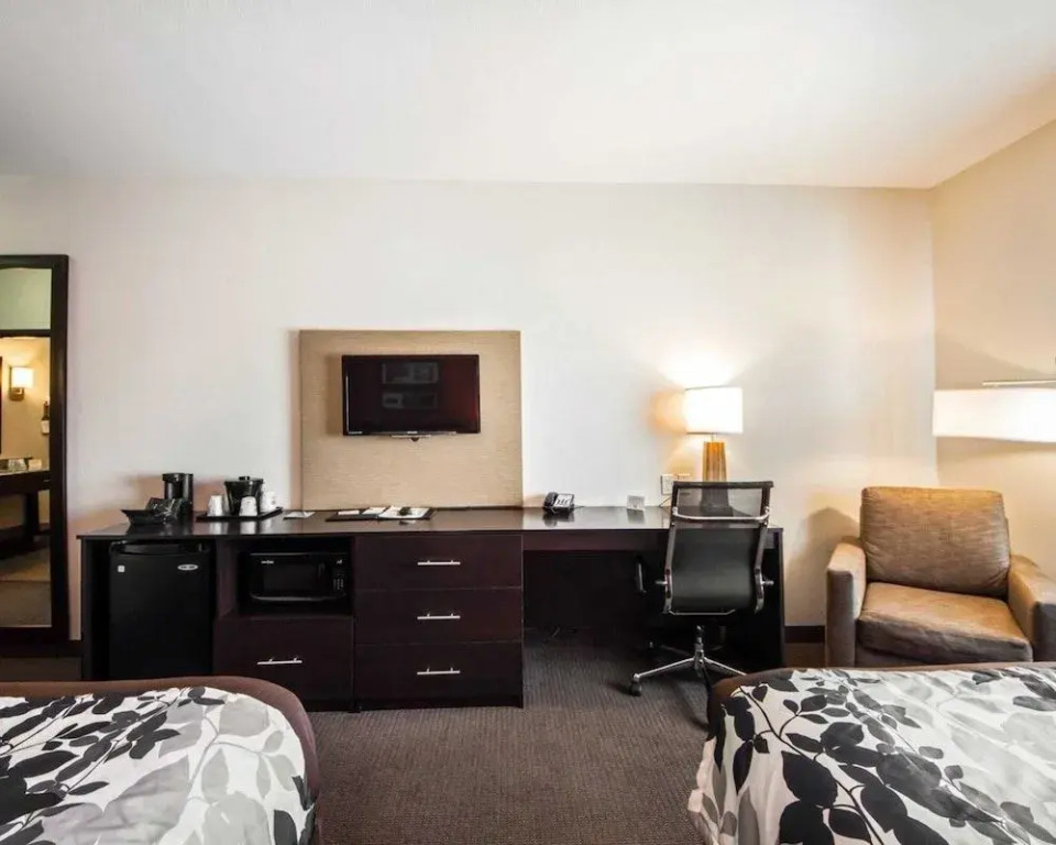 Sleep Inn & Suites Hennessey
