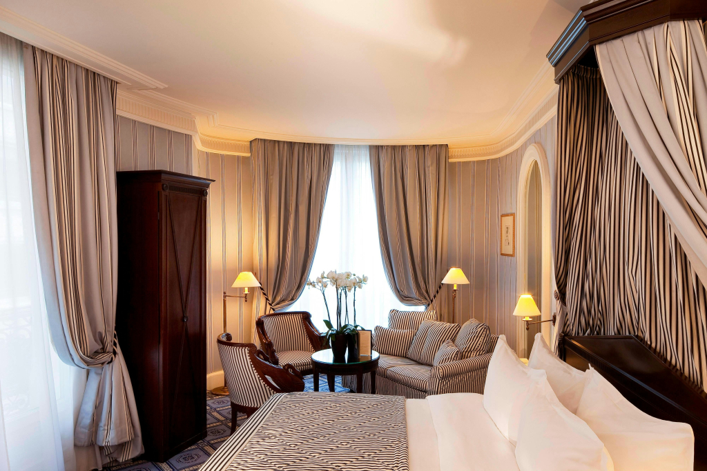 Le Dokhans Paris Arc de Triomphe, a Tribute Portfolio Hotel