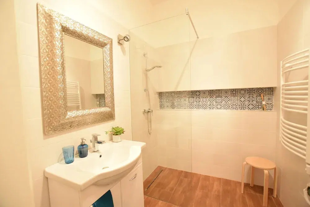 Standard Apartment by Hi5 - Rózsa street