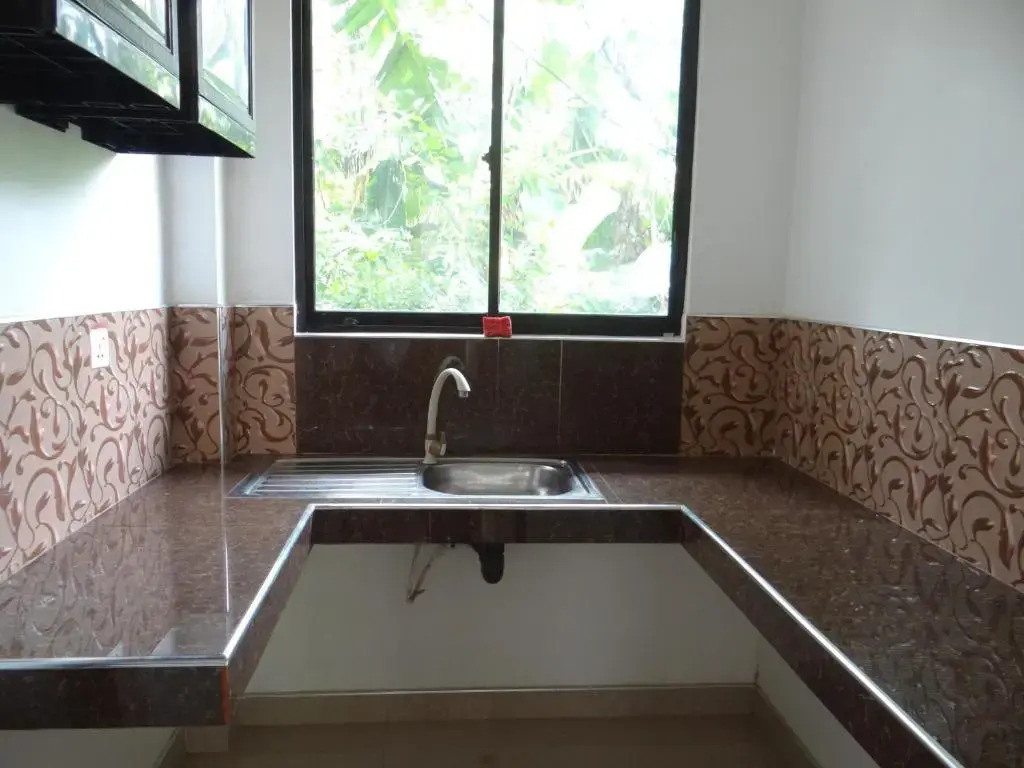 Kumudu Holiday Home
