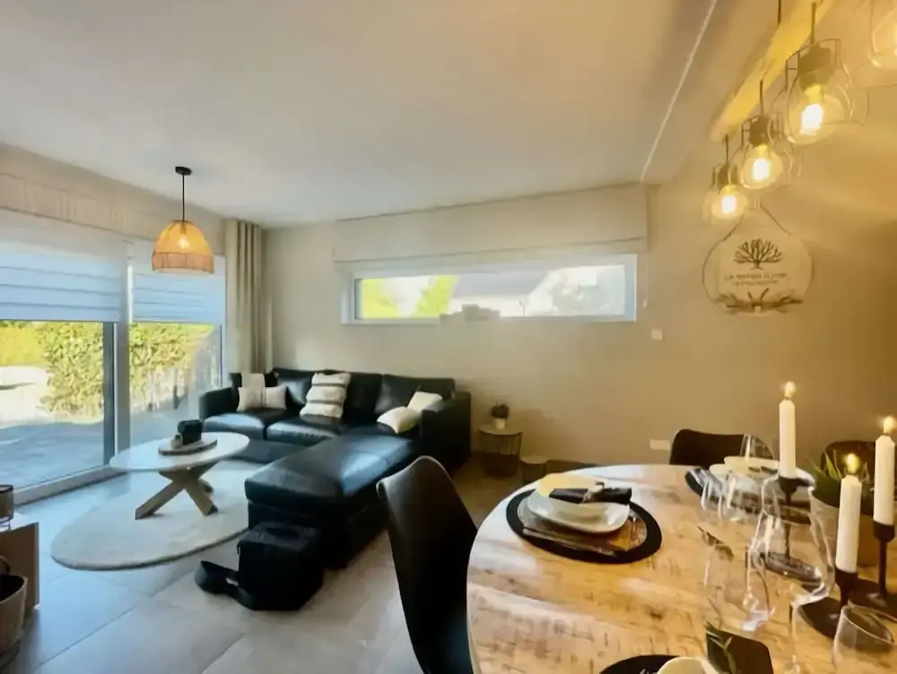 Modern house in Jalhay with terrace
