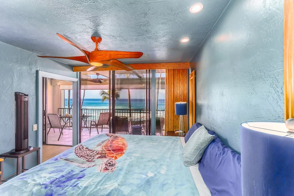 Kona Bali Kai 214 Oceanfront