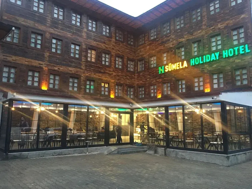 SÜMELA HOLİDAY HOTEL