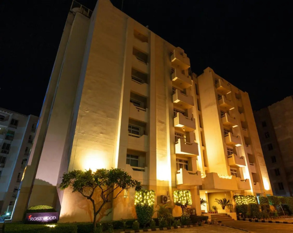 Rosewood Apartment Hotel