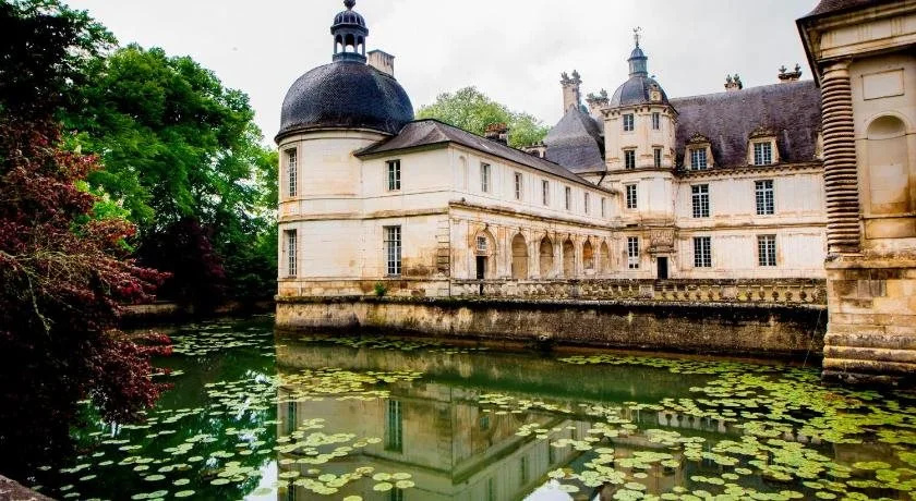 Auprès du Château