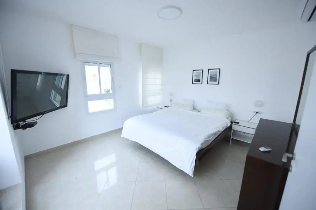 Sea View Coral Suite