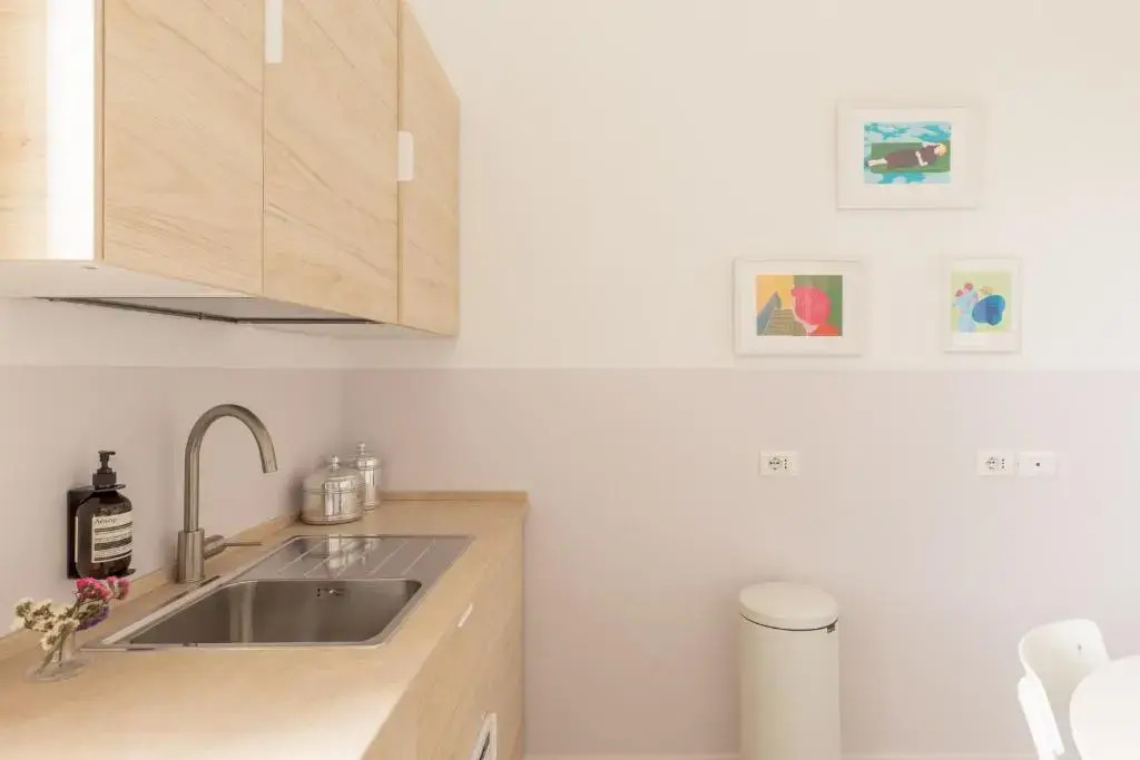 Iflat Sunny And Colorful Esquilino Apartment