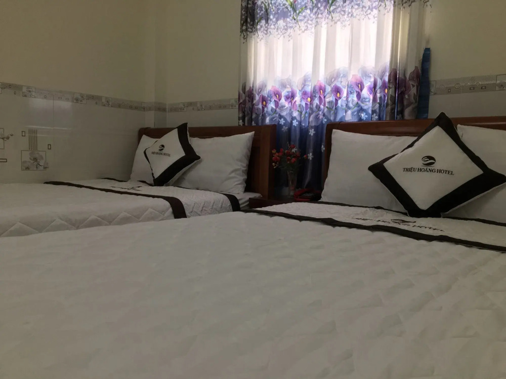 Triệu Hoàng Hotel