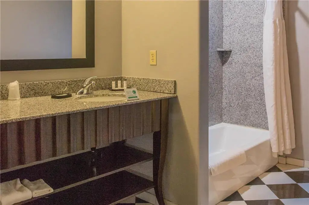 Evangeline Downs Hotel, an Ascend Collection Hotel
