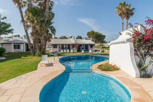 Casa 6 U en Complejo Binisafua