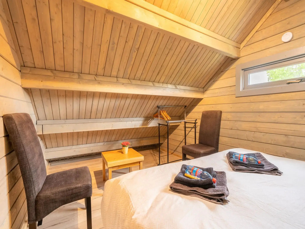 Modern chalet in Wilhelminadorp with private terrace