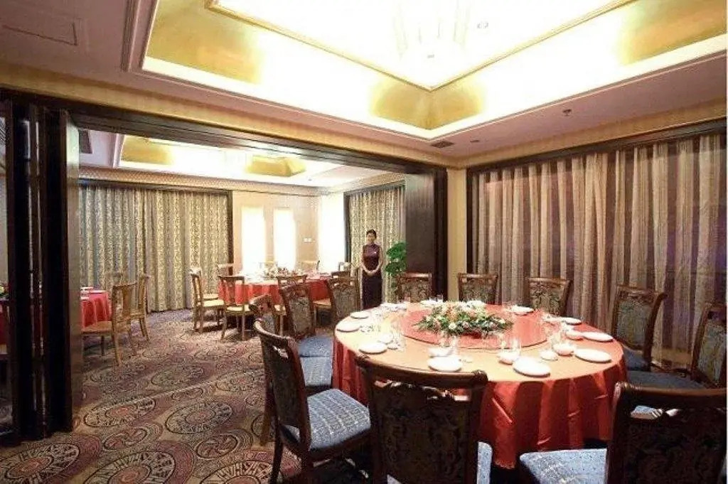 Oriental Hotel