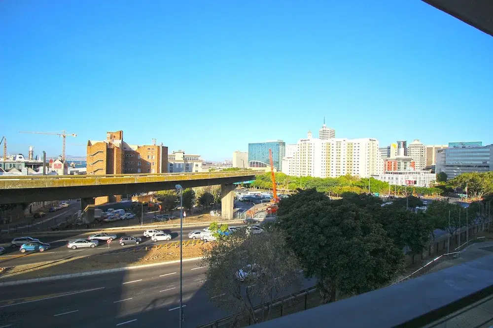 Harbour Edge 302