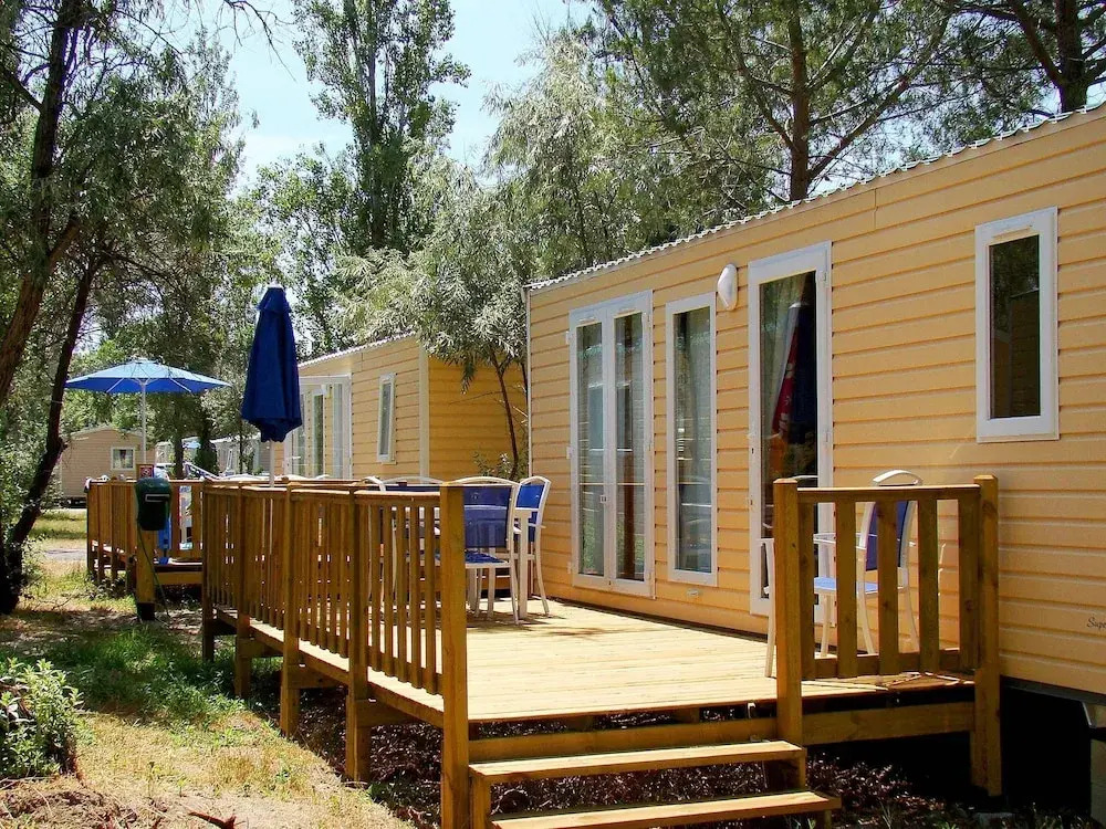 Cozy Mobile Home With AC in Quaint, and Green Camargue