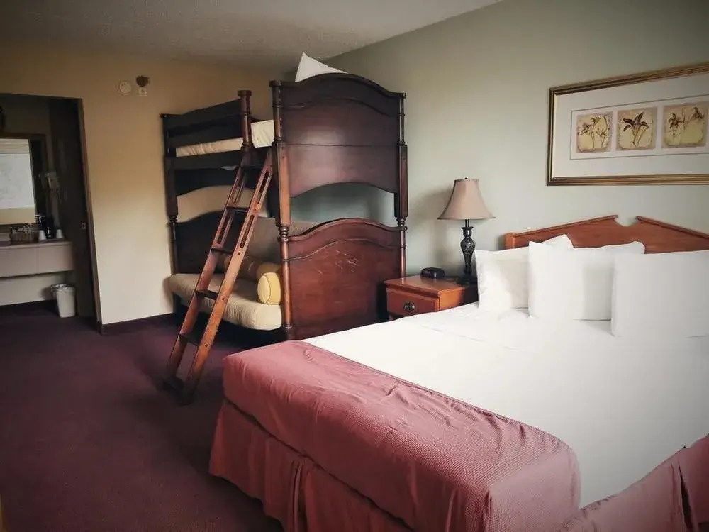 American Eagle Inn & Suites
