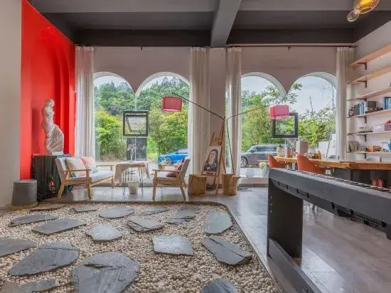 Know Me B&B (Fanjing Mountain Scenic Area)