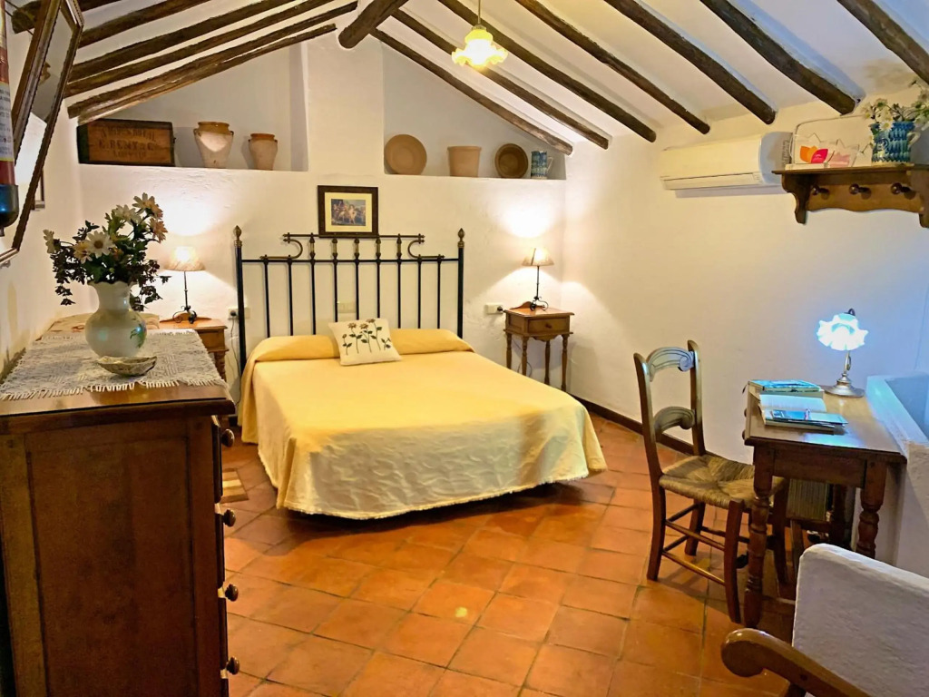 Vivelorural Casa y piscina en Zahara de la Sierra