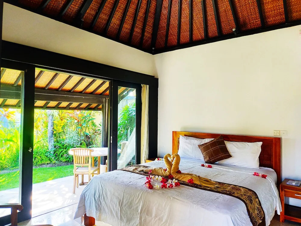 3BR Beautiful Villa Queen With Stunning Rice Field