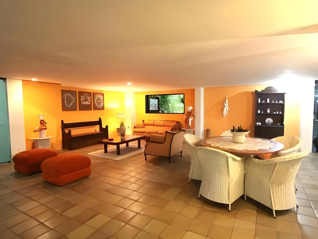 Orange Praia Hotel