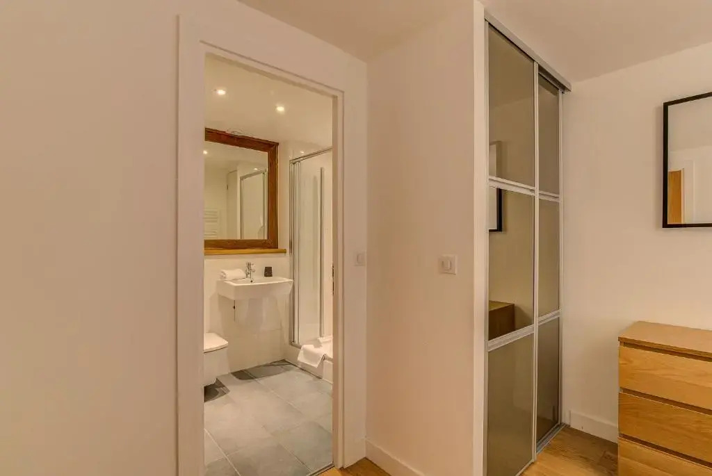BIOLAY 2 - Alpes Travel - Central Chamonix - Sleeps 6