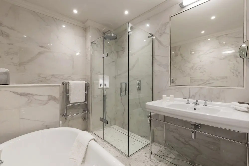 The Devonshire Arms Country House Hotel & Spa
