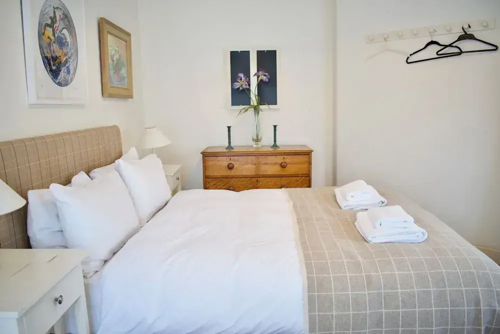 2 Bedroom Cottage In The City Centre