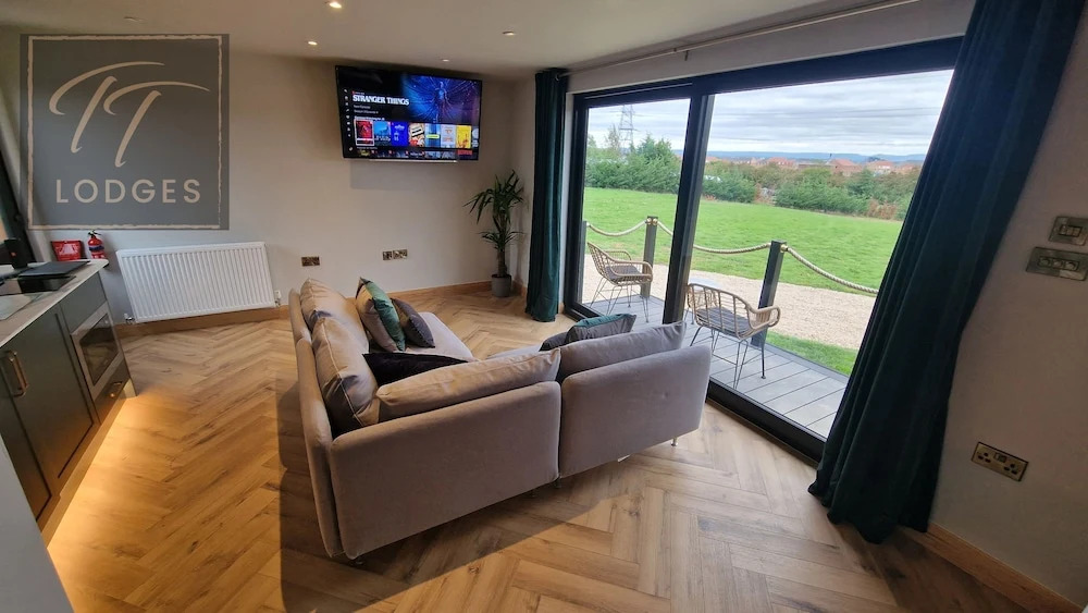 TT Lodges