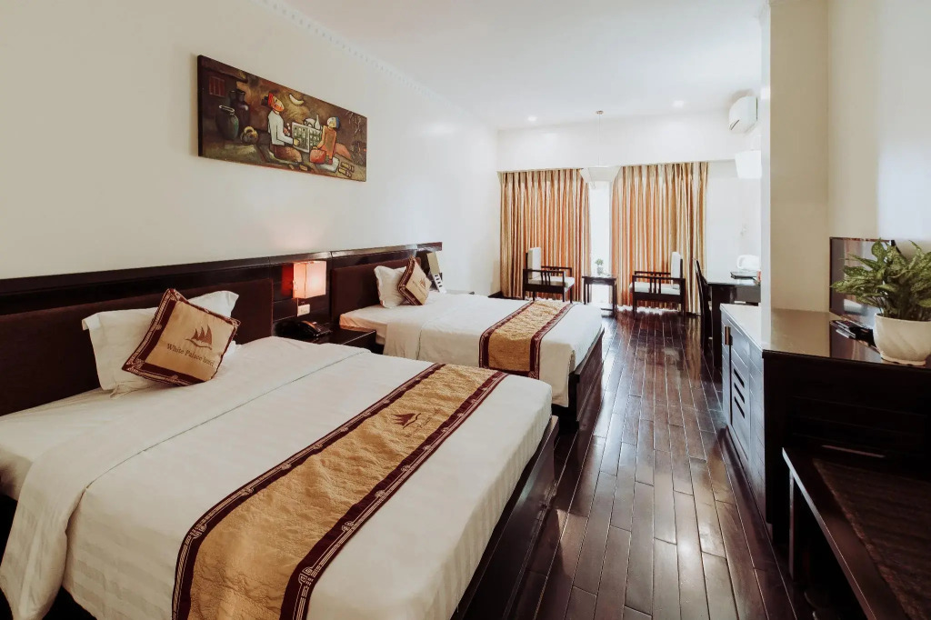 White Palace Thai Binh Hotel