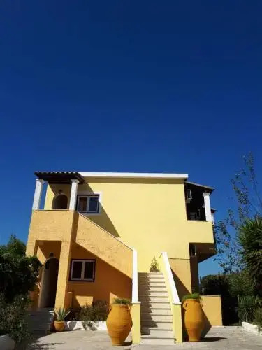 Chrysanthi Melitsa apts