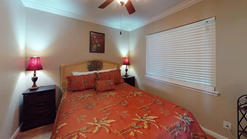 Seascape 1211 2 Bedroom Condo by RedAwning