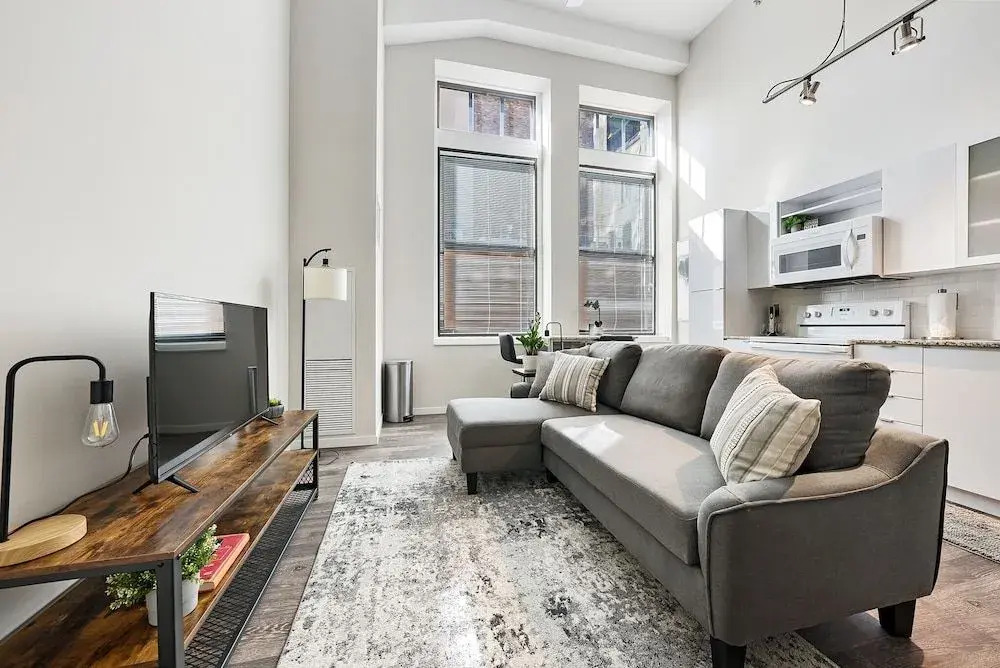 Cincinnati City Club Apartments by Airriva