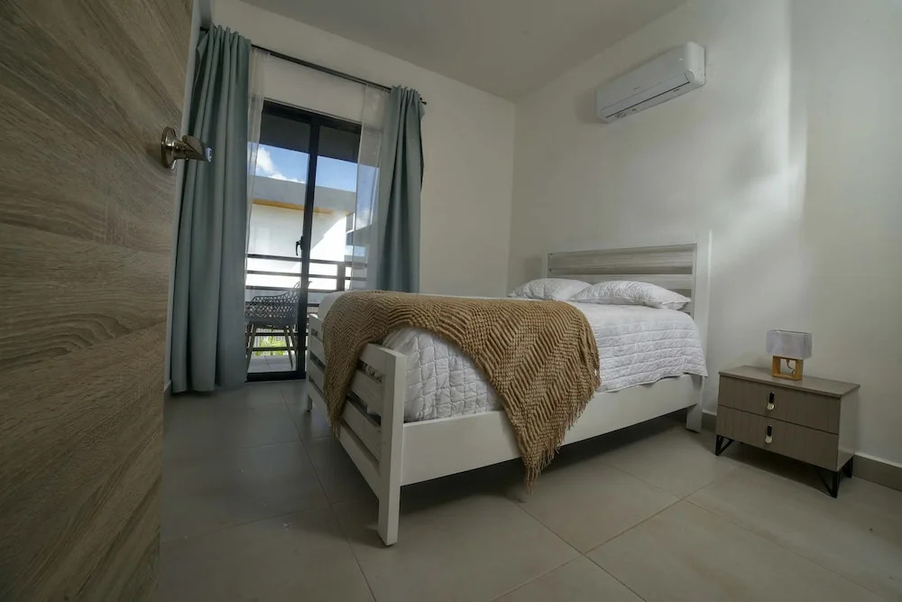 NOK Stylish 3BR Villa By Vistacana