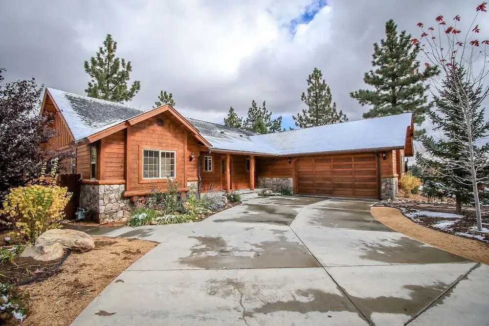 Edgehill Escape - 3 Br home by RedAwning
