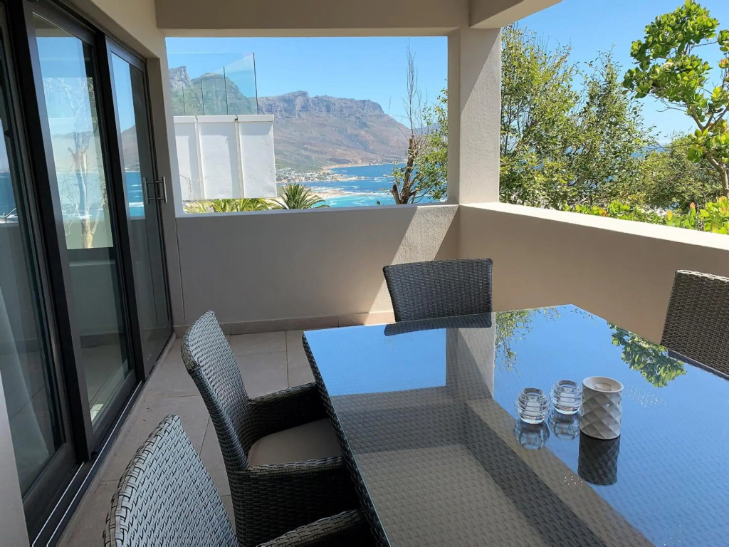 6 on Clifton - Spacious 2 bedroom apartment
