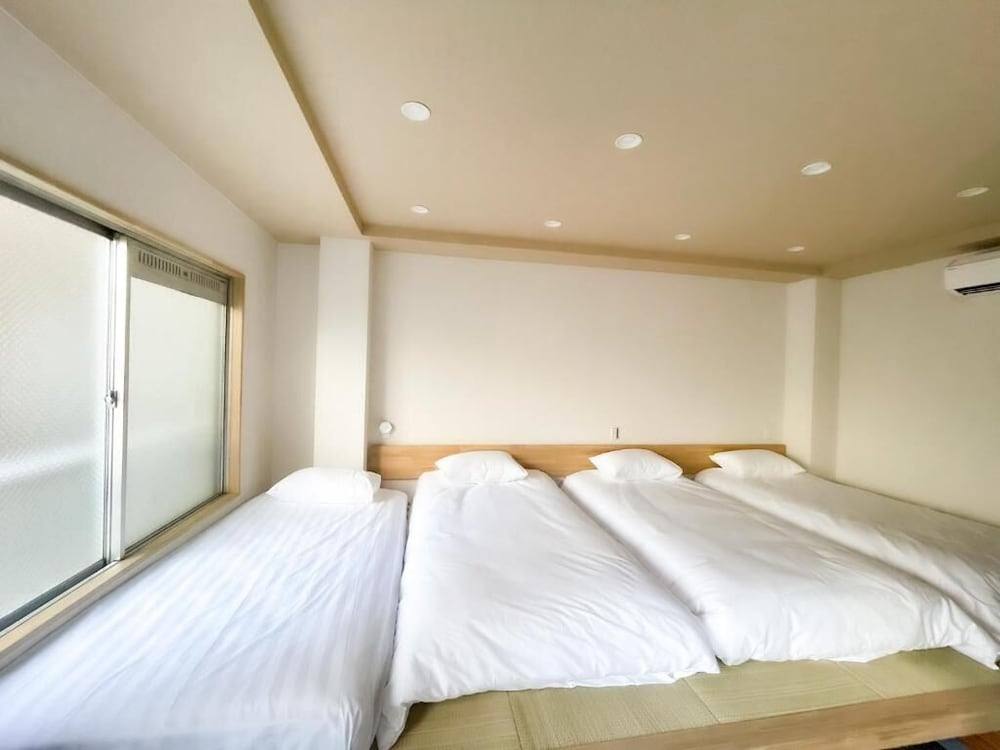 Sunshine Inn 456