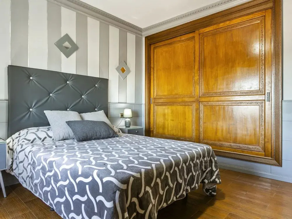 Vintage Holiday Home in Ronda with Hot Tub