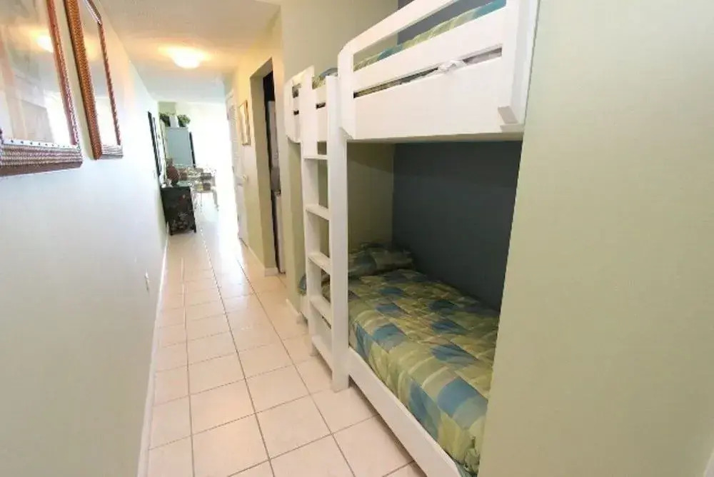 Majestic Sun 707A - 1 Br condo by RedAwning