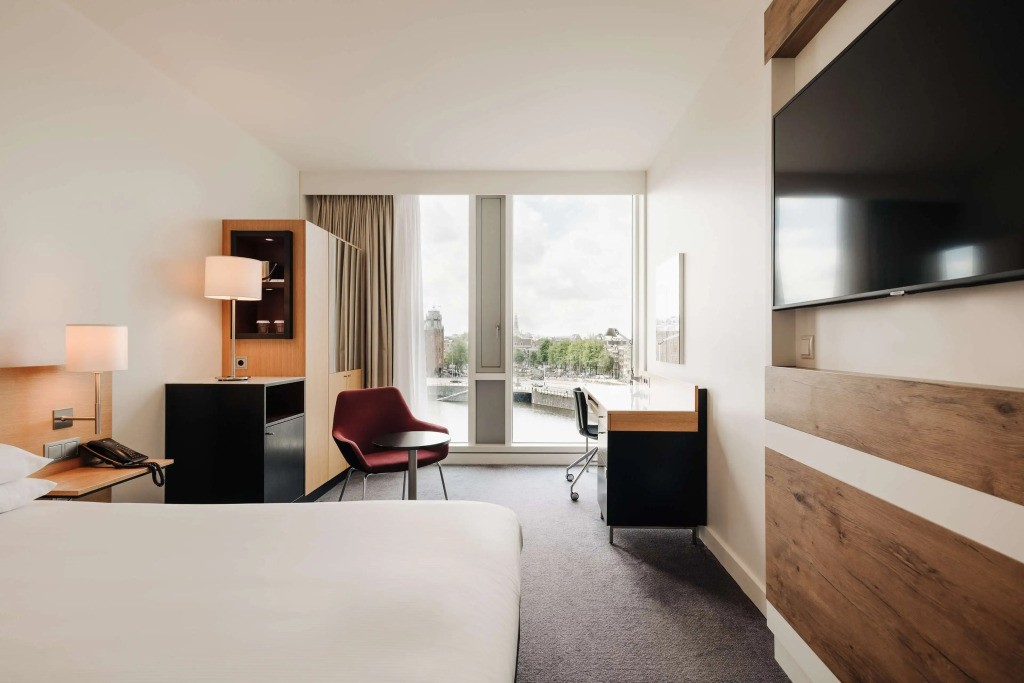 DoubleTree by Hilton Amsterdam Centraal Station