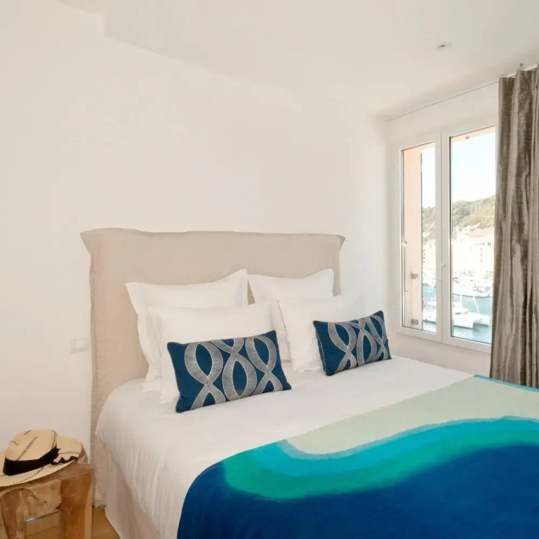 Apartment With 2 Bedrooms in Bonifacio, With Wonderful sea View and Wifi