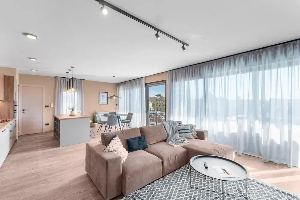 Apartment near beach with sea view